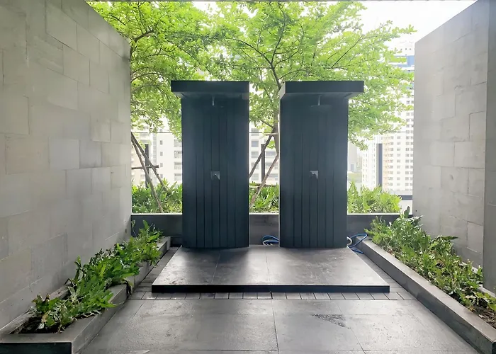 Circle Sukhumvit 11