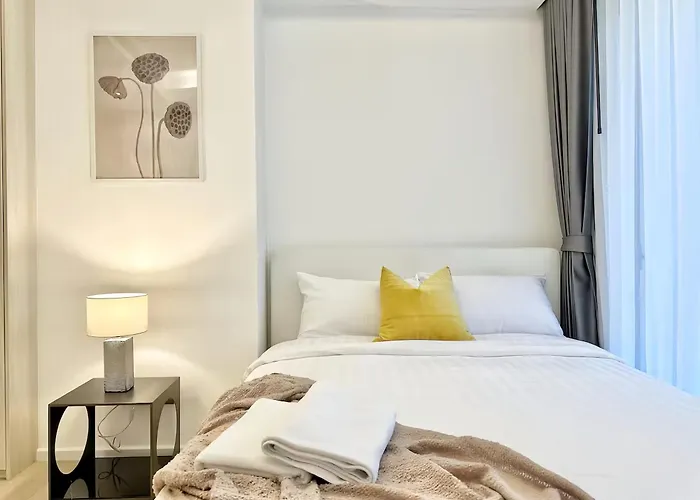 Circle Sukhumvit 11