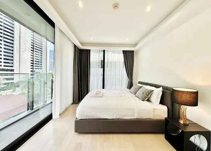 Circle Sukhumvit 11 Bangkok